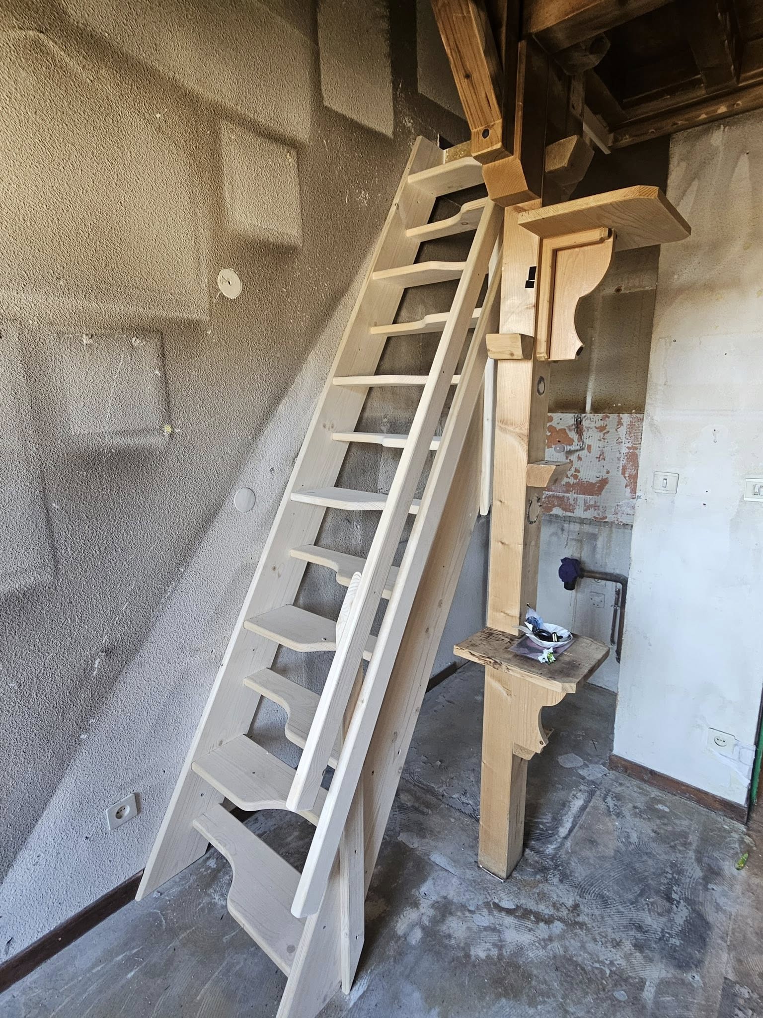 Intérieur — rafraîchissement (avant)